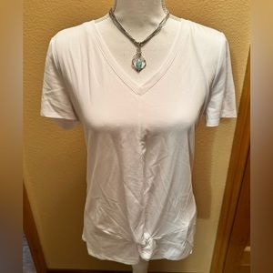 INC. International concepts basic v-neck t-shirt. Women’s Small. NWT